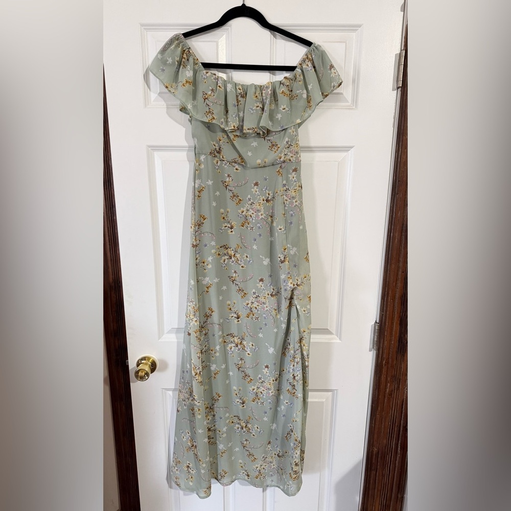 Floral Off-the-Shoulder Maxi Dress